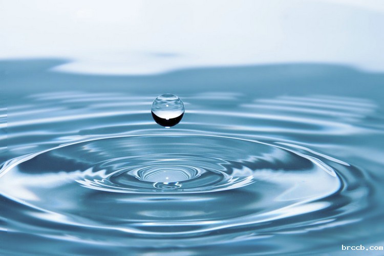 水